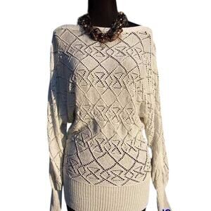 Cache White Silver Metallic Peek-A-Boo Split Sleeve Top Silk  Stretch $128 NWT